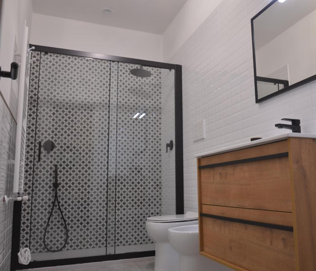 The Court Suites & Spa ตารันโต ภายนอก รูปภาพ