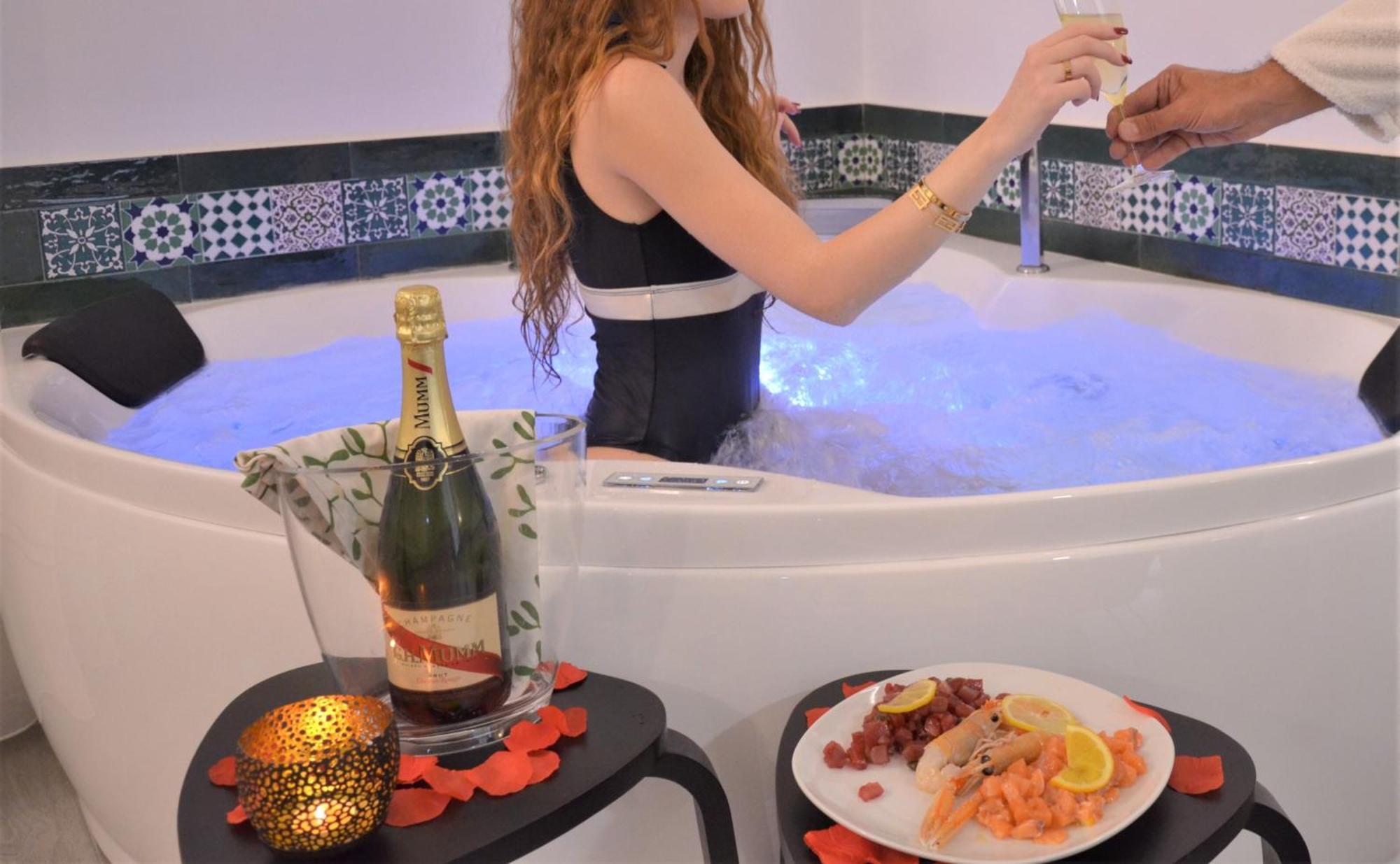 The Court Suites & Spa ตารันโต ภายนอก รูปภาพ